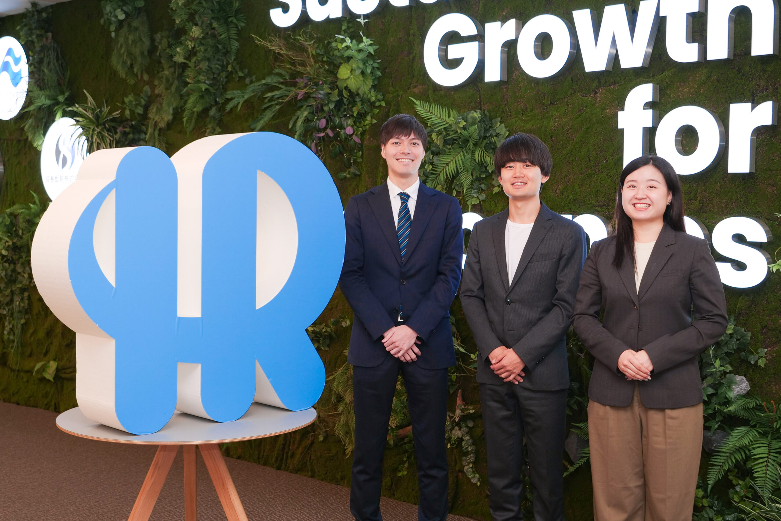 リード状態から成約後まで、顧客データを一気通貫して確認可能に。データの転送、展開にかかっていた毎月60時間を削減！さらにデータ活用未経験の社員のオンボーディングでTROCCO®︎を活用